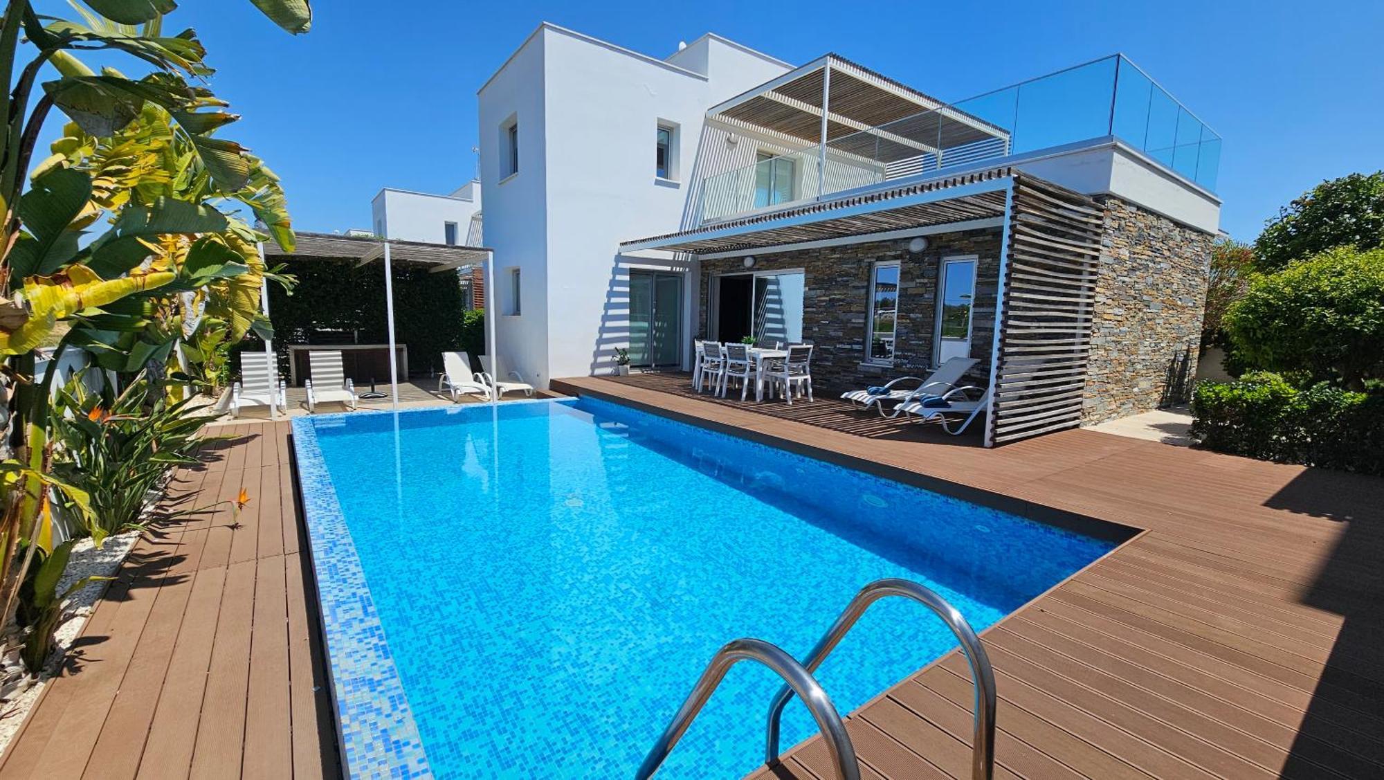 Akti 3 Bed * Pafos